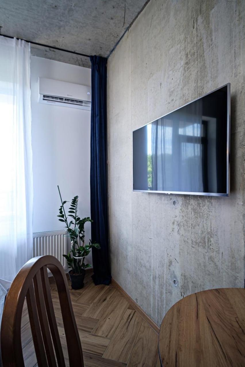 Apartments On Marshala Govorova Odesa Exterior photo