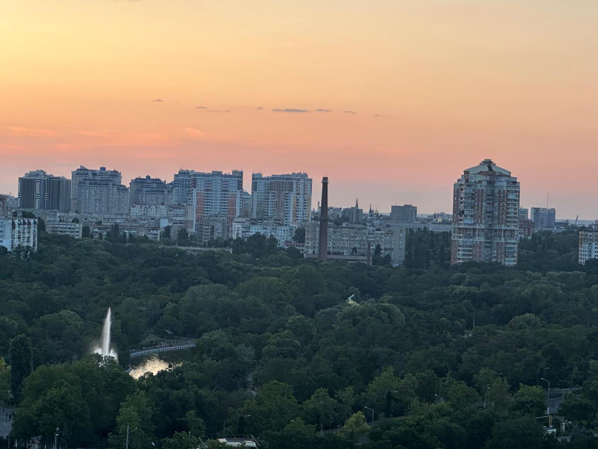Apartments On Marshala Govorova Odesa Exterior photo